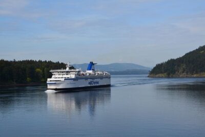 Butchart Gardens and Victoria Sightseeing Tour from Vancouver - Meeting at Canada Place and the first push toward Tsawwassen