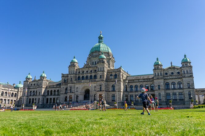 Butchart Gardens and Victoria Sightseeing Tour from Vancouver - Butchart Gardens: what you can really see in 1 hour 45 minutes