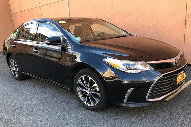 Private Arrival Transfer from Vancouver Airport (YVR) - Comfort, Safety, and Practical Luggage Handling