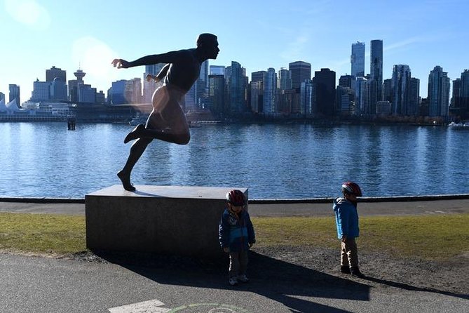 Private Vancouver City Amazing Highlight Tour With Chinese Garden - Stanley Park Drive and the “icon stop” strategy