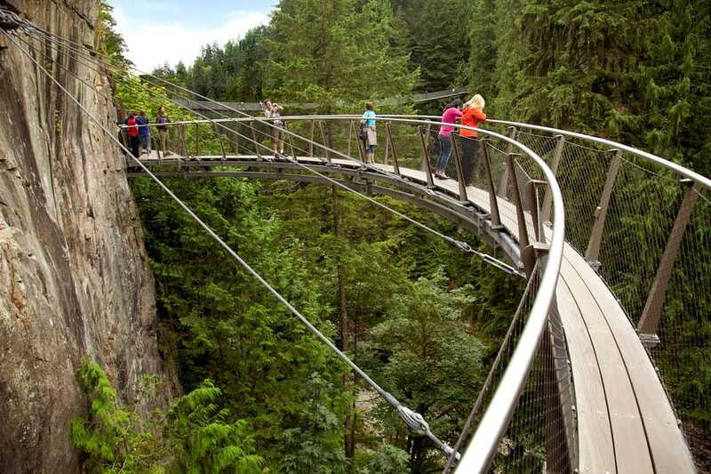 Small group tour of Capilano Bridge & Grouse Mountain - Family-friendly, but check your tolerance for cold and walking