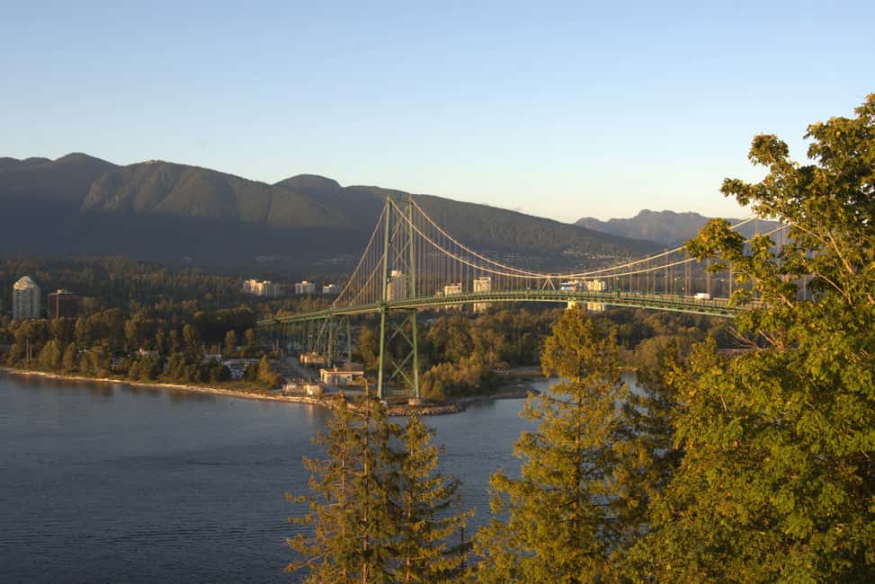 Sunset Bus Tour: Stanley Park & English Bay Photostops - Where it starts: Canada Place and settling into a double-decker rhythm