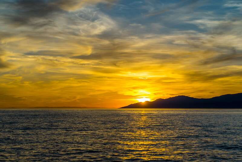 Vancouver: Bowen Island Boat Cruise with Dinner - Who This Tour Is Best For (and Who Should Skip It)