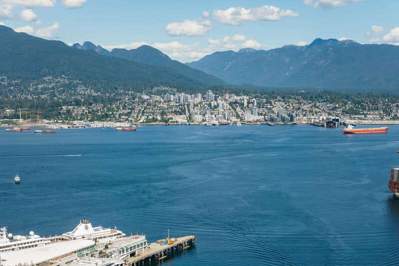 Vancouver: Entry Ticket for the Vancouver Lookout - What You’ll See: 360° Vancouver, Mountains, and the Metro Web