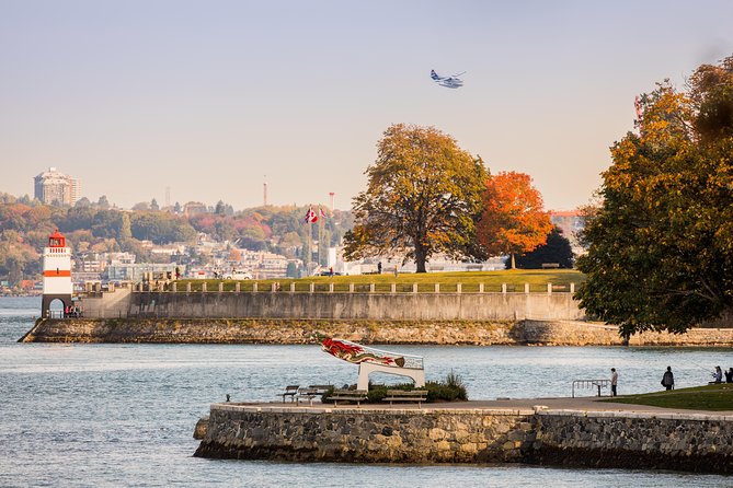 Vancouver Evening Tour: Stanley Park & English Bay Photostops - English Bay: the second photo stop that feels like vacation mode