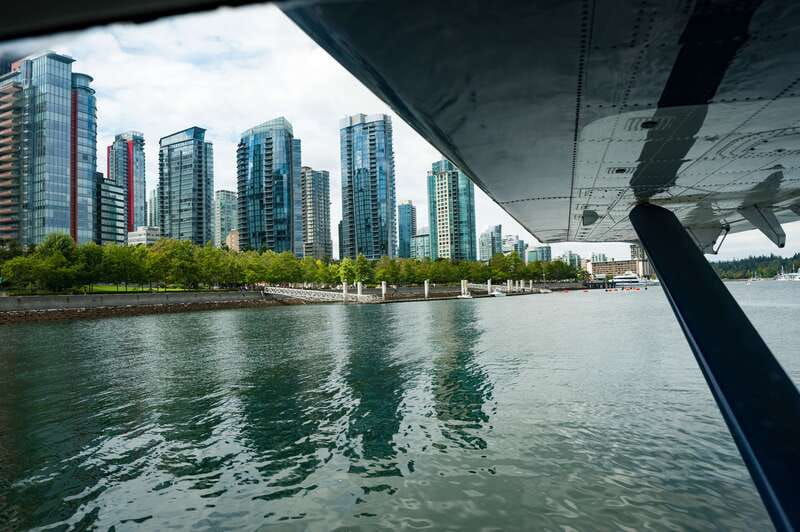 Vancouver: Extended Scenic Panorama Seaplane Tour - Flying over Vancouver’s core: Stanley Park, English Bay, and downtown icons