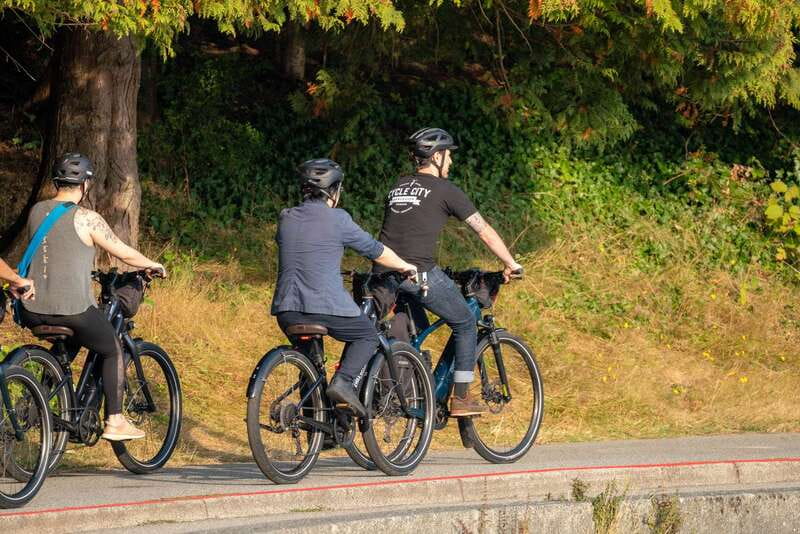 Vancouver: Guided Bike Tour - English Bay and Granville Island: Beach Time Plus a 45-Minute Market Reset