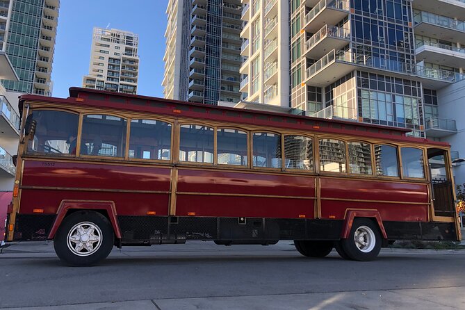 Vancouver Hop On Hop Off Trolley Tour - Downtown links: Pacific Centre, Art Gallery, Library Square, and the Sports District