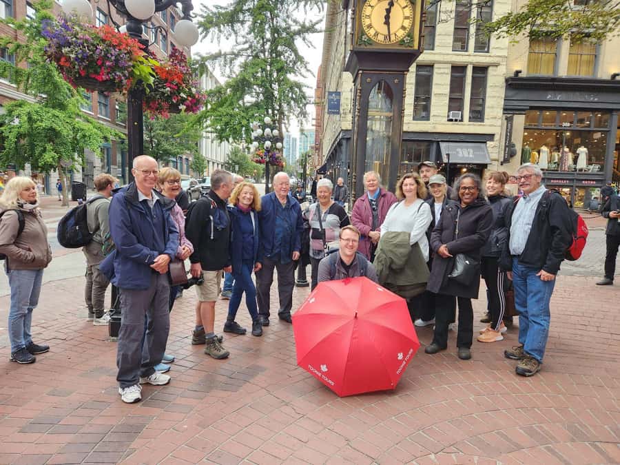 Vancouver: Private Walking Tour of City Highlights | 3-Hour - Marine Building: Where the Details Make the Photo
