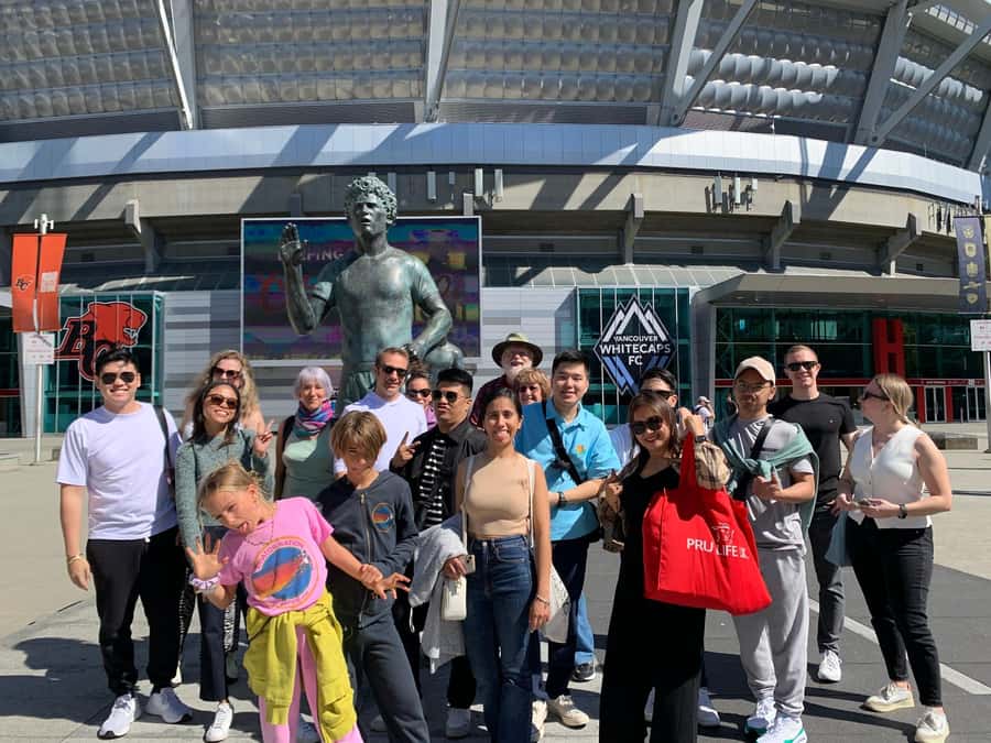Vancouver: Private Walking Tour of City Highlights | 3-Hour - Terry Fox Statue: A Story That Lands in the Middle of Downtown