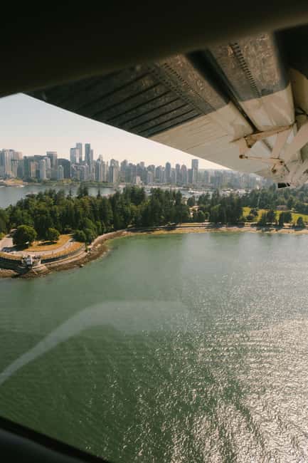 Vancouver: Scenic Panorama Seaplane Tour - Weather in Vancouver: rain or shine, but plan for mist
