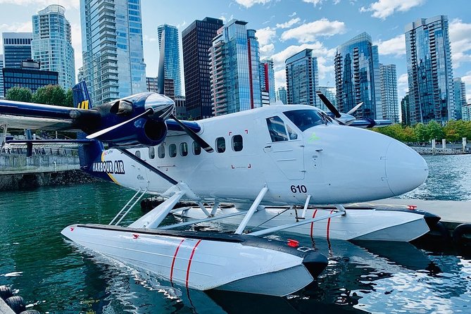 Vancouver to Victoria Scenic Seaplane Transfer: One Way - The seat reality: small aircraft, photo-friendly angles