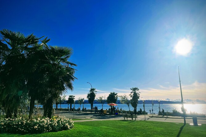 Welcome to Vancouver - Private Tour - Hollow Tree, totems, lighthouse, and the 9pm cannon